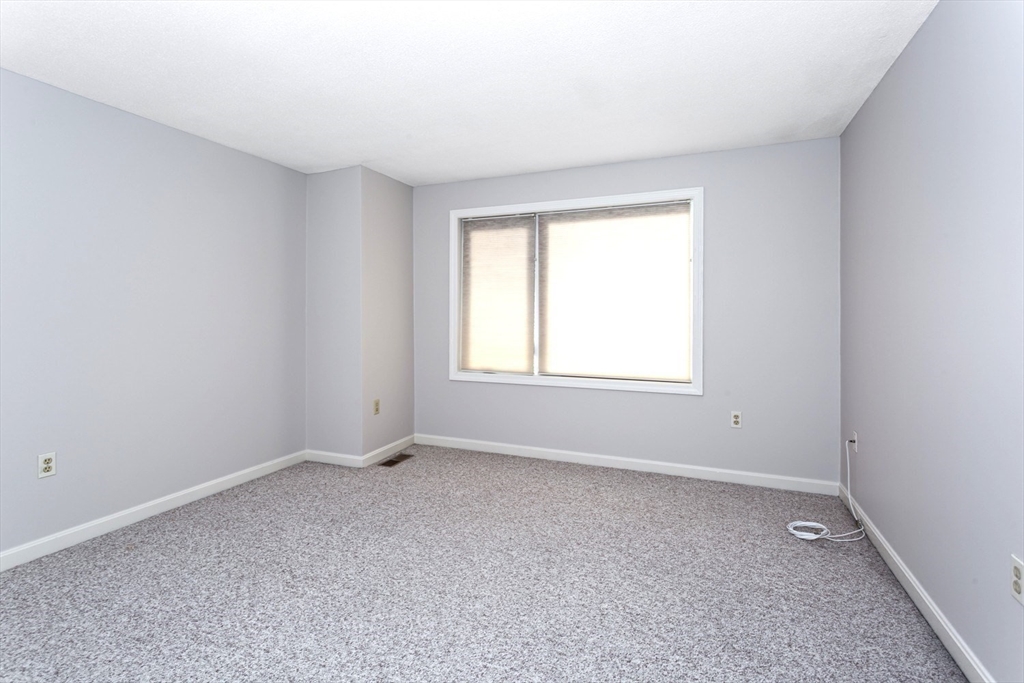 31 Stone Ridge Road, Unit 31 Franklin, MA 02038 - Photo 26 of 41 Gallery Image 26