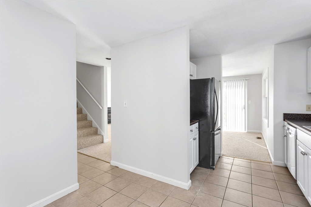 31 Stone Ridge Road, Unit 31 Franklin, MA 02038 - Photo 9 of 41 Gallery Image 9