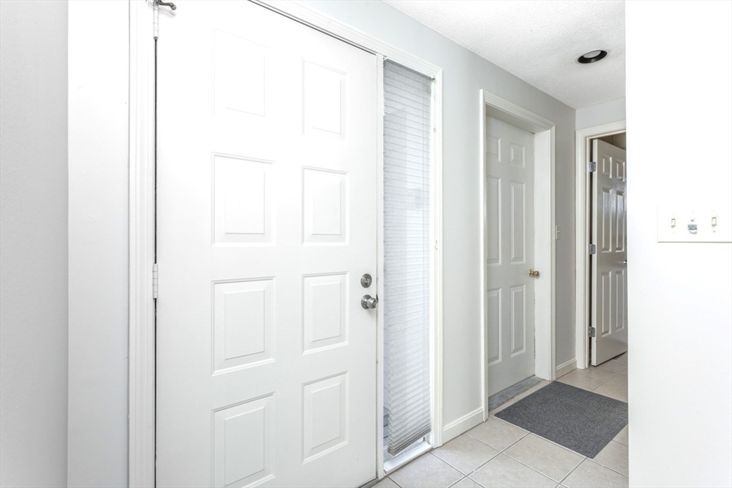 31 Stone Ridge Road, Unit 31 Franklin, MA 02038 - Photo 10 of 41 Gallery Image 10