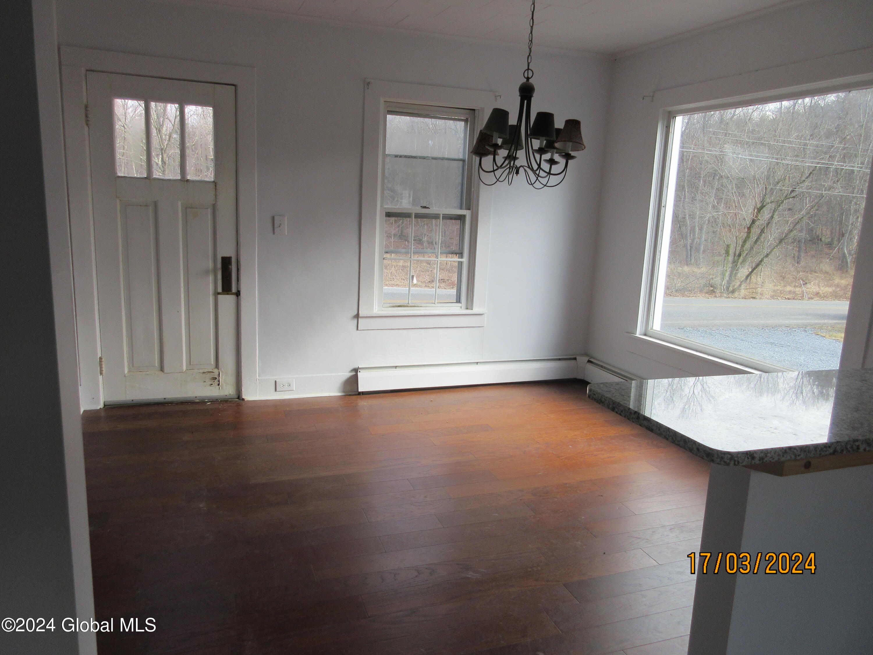 2304 County Rte 30 Poultney, VT 05764 - Photo 10 of 27 Dinning