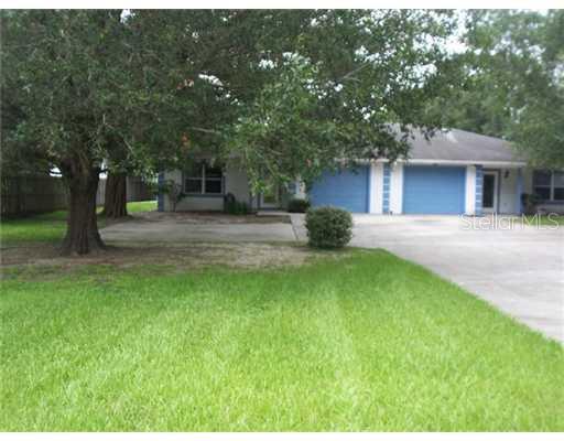 2124 Washington Road Valrico, FL 33594 - Photo 1 of 1 Exterior Front - Sits back off the road. Secluded Country Feeling.