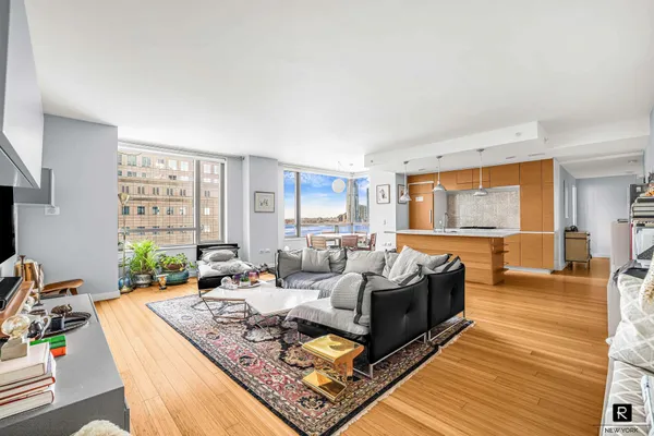 $3,750,000 | 2 River Terrace, Unit 11F | Battery Park City