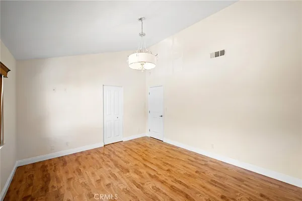 $4,000 | 10831 Roycroft Street, Unit 81, Sun Valley, CA 91352