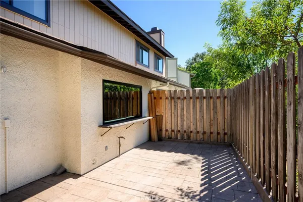$4,000 | 10831 Roycroft Street, Unit 81, Sun Valley, CA 91352