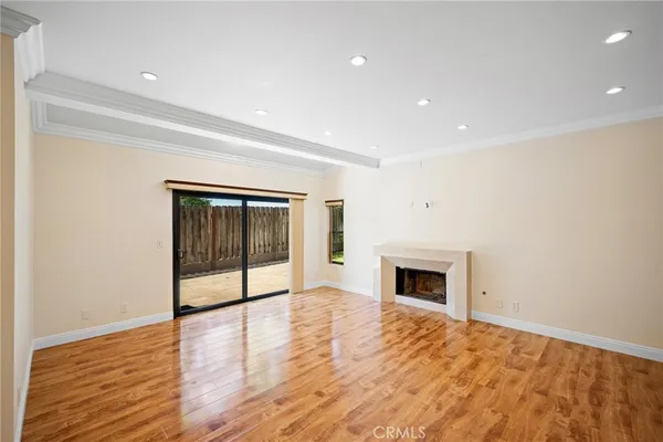 $4,000 | 10831 Roycroft Street, Unit 81, Sun Valley, CA 91352