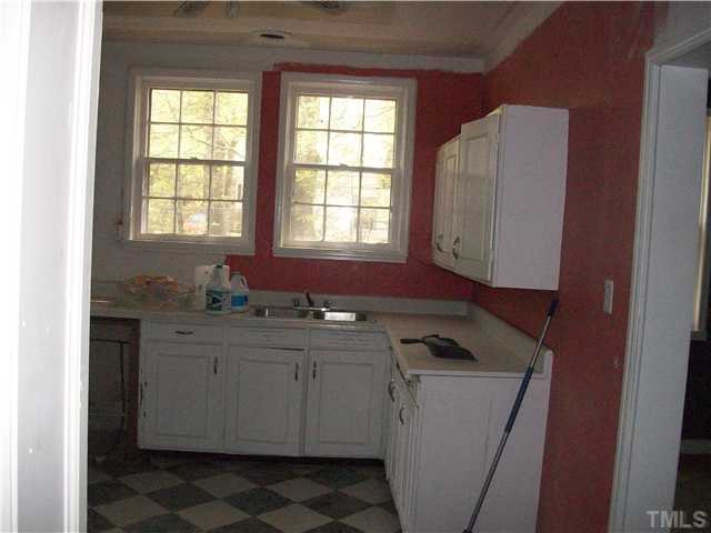1729 Raleigh Road Henderson, NC 27536 - Photo 5 of 7 Photo 5