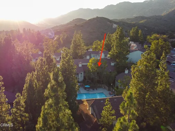$599,000 | 684 Sutton Crest Trail, Unit TL107, Oak Park, CA 91377