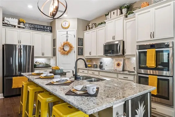 $525,000 | 9354 Meadow Hunt Way, Winter Garden, FL 34787