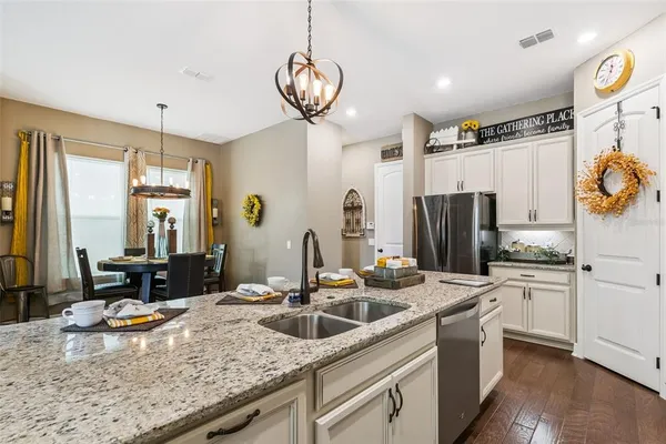 $525,000 | 9354 Meadow Hunt Way, Winter Garden, FL 34787