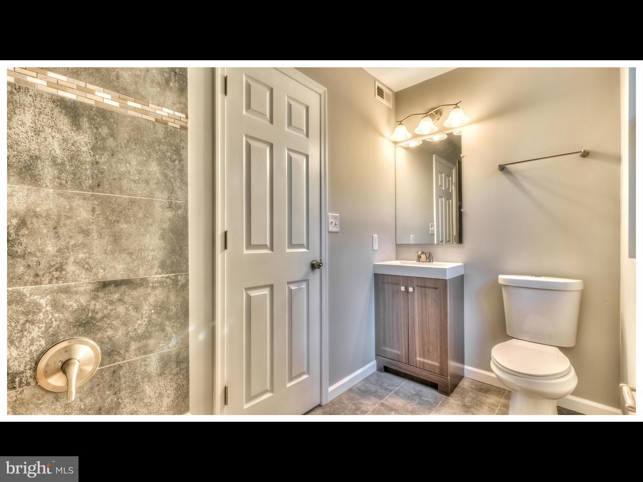 3412 Alto Road Baltimore, MD 21216 - Photo 13 of 30 Bath