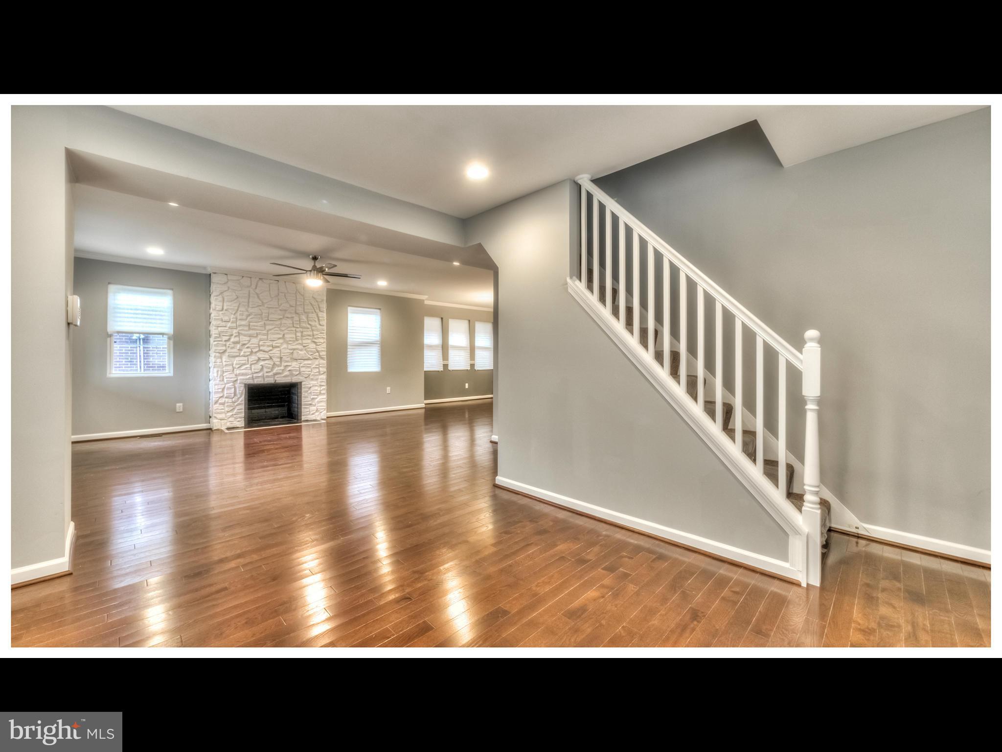 3412 Alto Road Baltimore, MD 21216 - Photo 4 of 30 Living Room