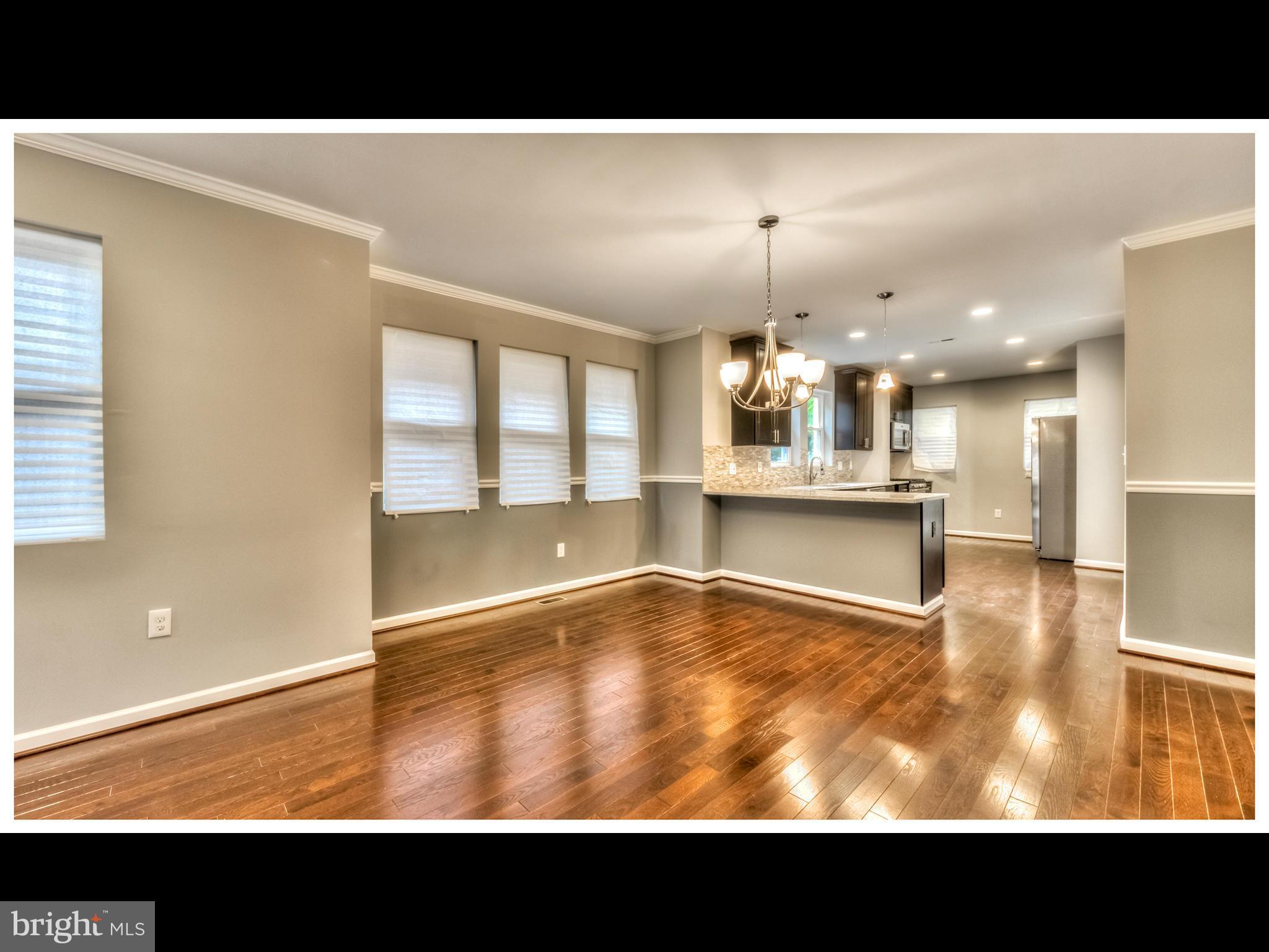 3412 Alto Road Baltimore, MD 21216 - Photo 5 of 30 Living Room