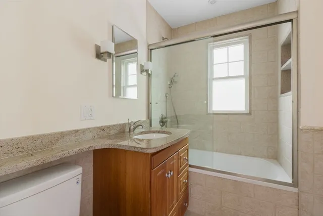 $5,950 | 105 Fayerweather Street, Unit 2, Cambridge, MA 02138