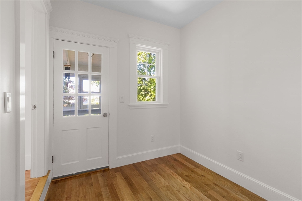 105 Fayerweather Street, Unit 2 Cambridge, MA 02138 - Photo 3 of 23