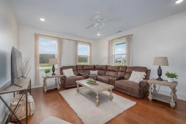 $635,500 | 153 Lewis Road, Morrison, TN 37357