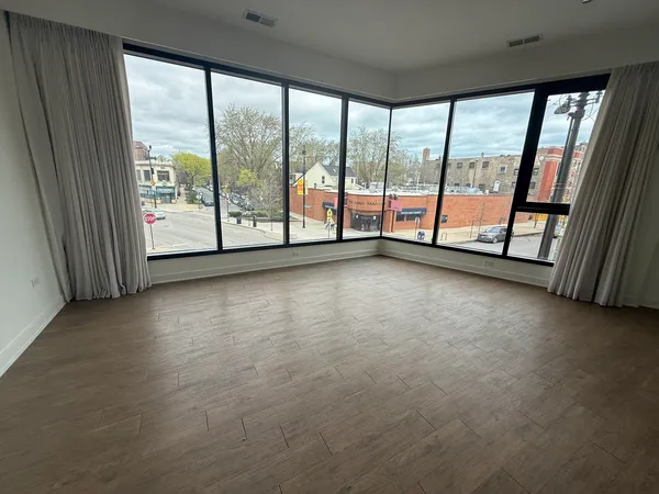$2,850 | 3462 North Lincoln Avenue, Unit 202, Chicago, IL 60657