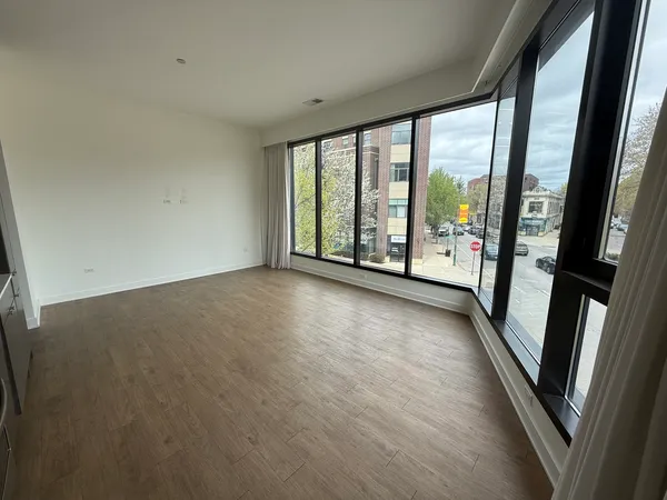 $2,850 | 3462 North Lincoln Avenue, Unit 202, Chicago, IL 60657