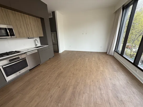 $2,850 | 3462 North Lincoln Avenue, Unit 202, Chicago, IL 60657