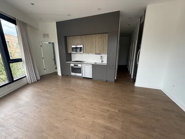 $2,850 | 3462 North Lincoln Avenue, Unit 202, Chicago, IL 60657