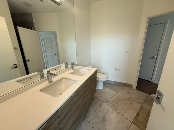 $2,850 | 3462 North Lincoln Avenue, Unit 202, Chicago, IL 60657