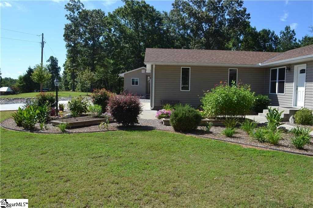 176 Jackson Road Iva, SC 29655 - Photo 2 of 34