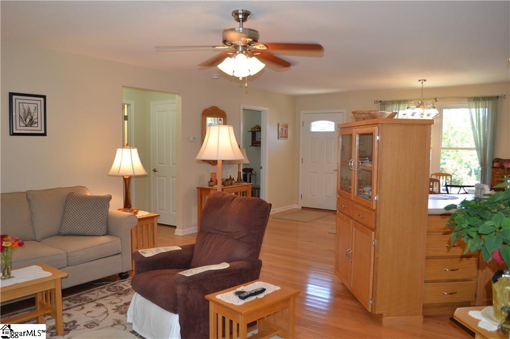 176 Jackson Road Iva, SC 29655 - Photo 4 of 34