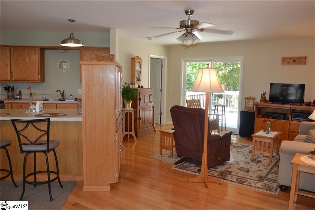 176 Jackson Road Iva, SC 29655 - Photo 5 of 34