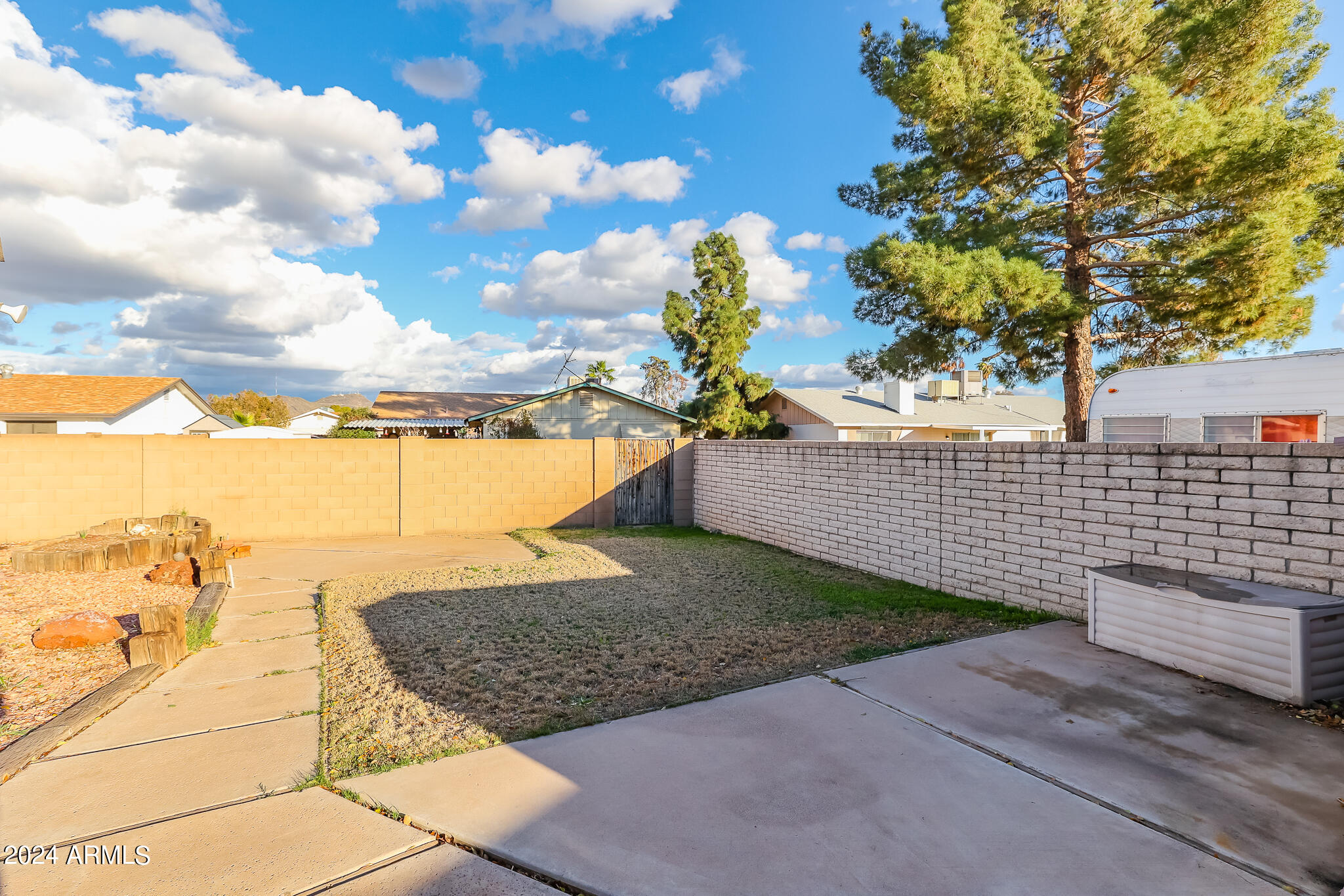 3322 West Shangri-la Road Phoenix, AZ 85029 - Photo 24 of 28 C (3)