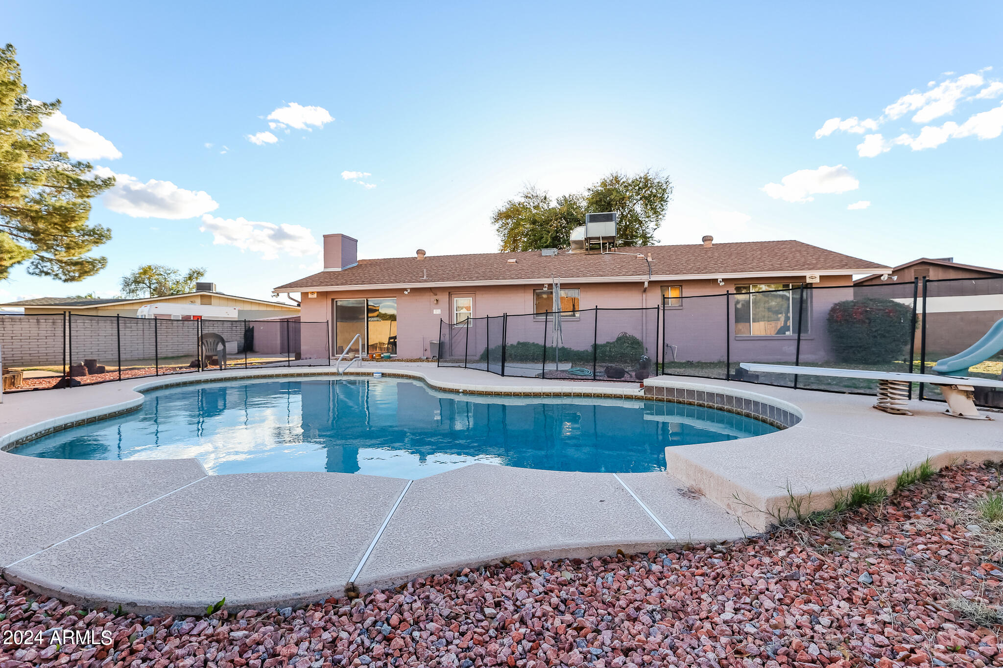 3322 West Shangri-la Road Phoenix, AZ 85029 - Photo 26 of 28 C (5)