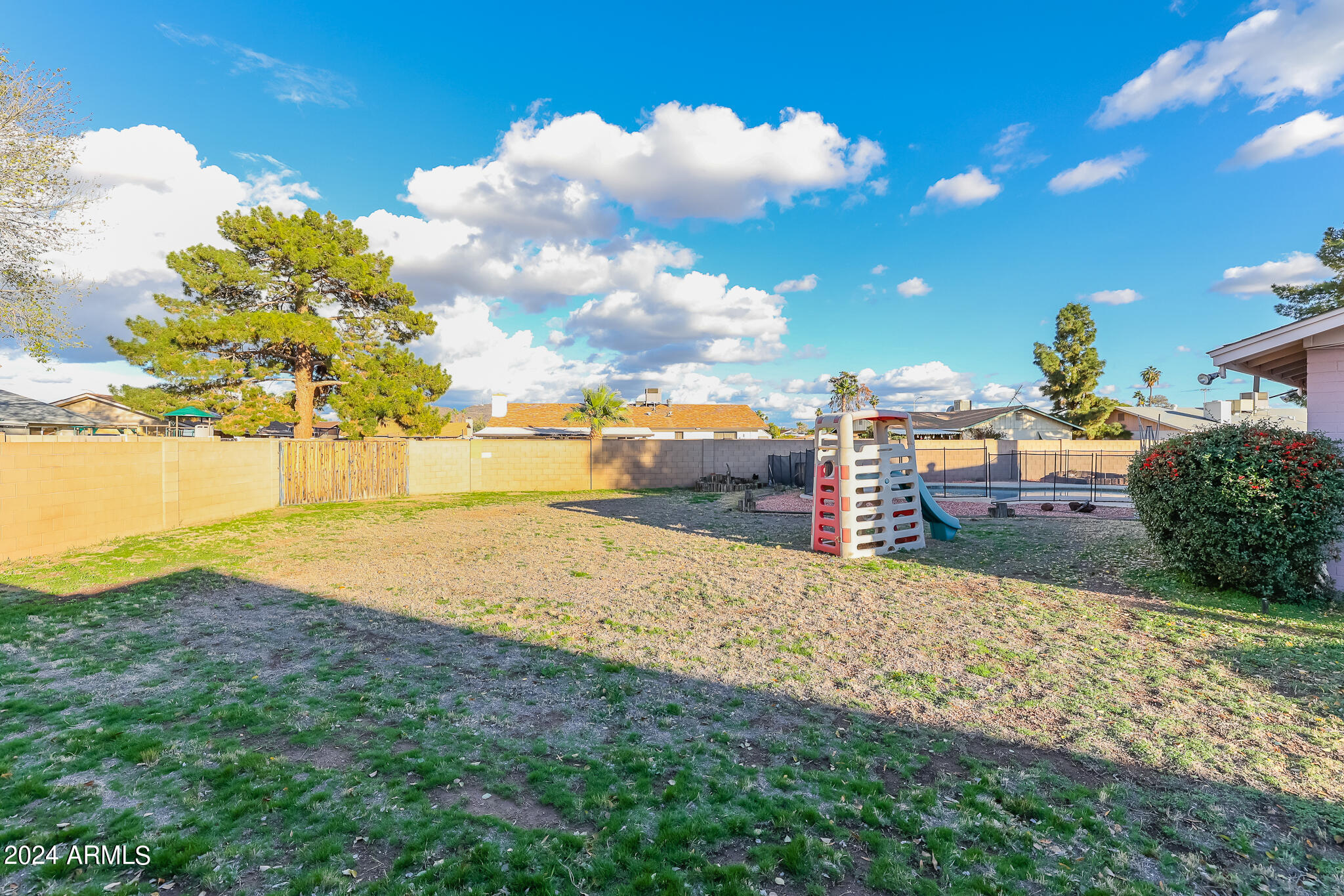 3322 West Shangri-la Road Phoenix, AZ 85029 - Photo 28 of 28 C (7)