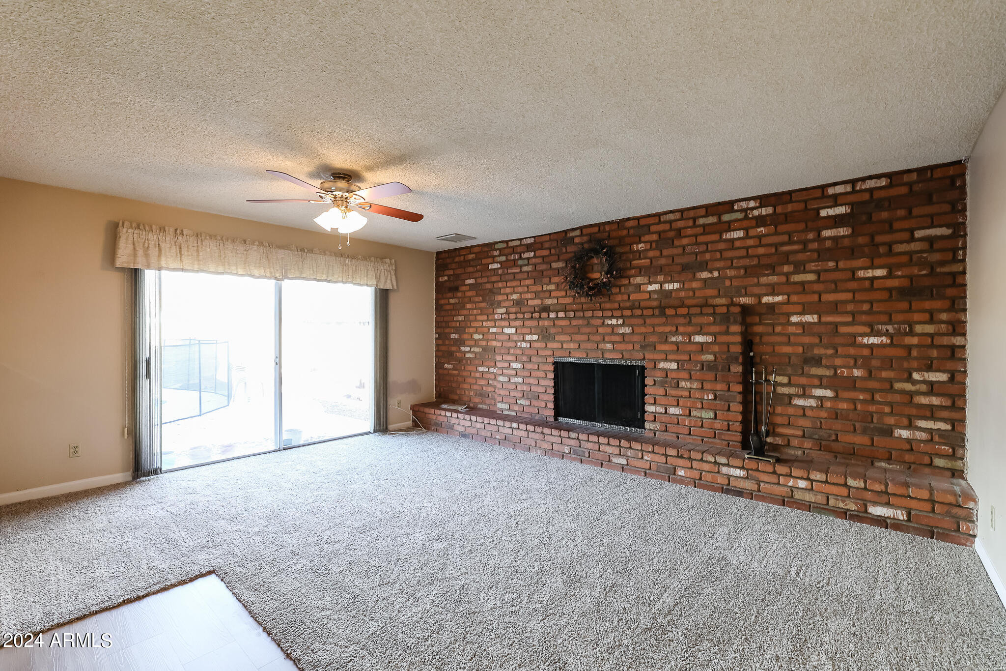 3322 West Shangri-la Road Phoenix, AZ 85029 - Photo 8 of 28 B (6)
