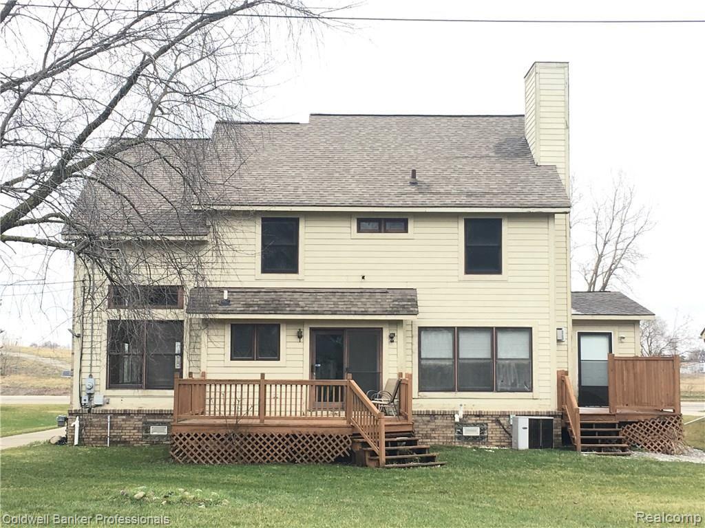 1890 East Hamlin Road Rochester, MI 48307 - Photo 3 of 32 1890 Hamlin Back.JPG