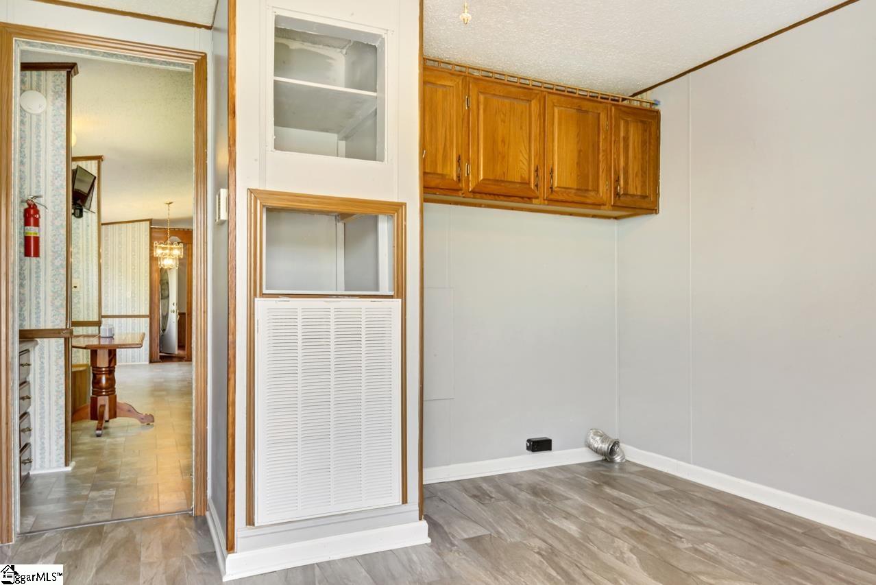 2413 Country Club Road Greer, SC 29651 - Photo 13 of 28 Gallery Image 13