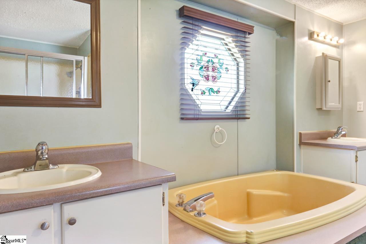 2413 Country Club Road Greer, SC 29651 - Photo 16 of 28 Gallery Image 16