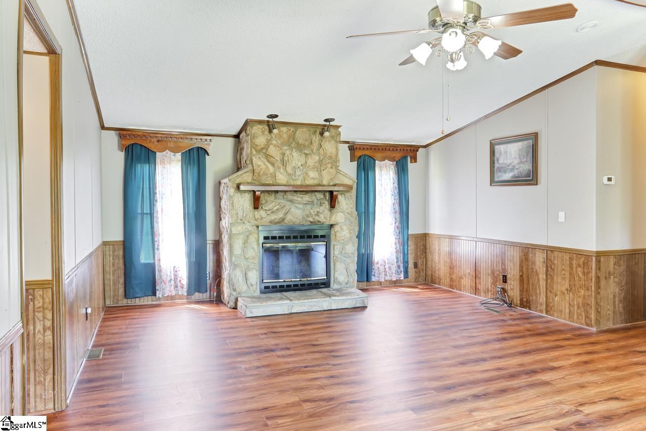 2413 Country Club Road Greer, SC 29651 - Photo 5 of 28 Gallery Image 5