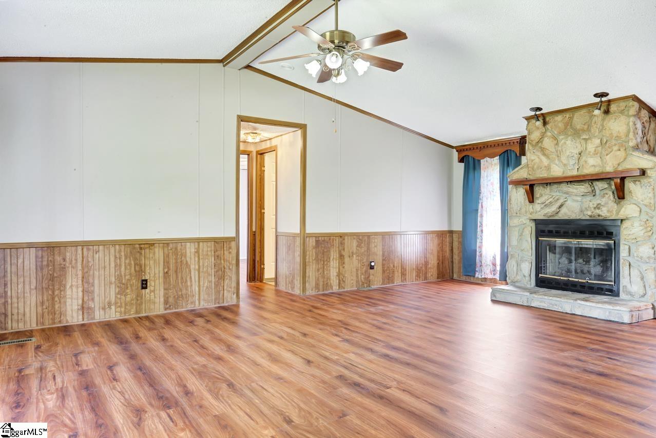 2413 Country Club Road Greer, SC 29651 - Photo 6 of 28 Gallery Image 6