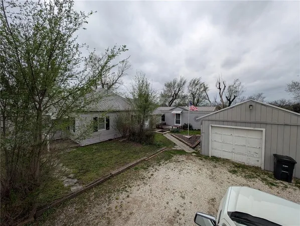 $155,000 | 1282 1830th Street, Iola, KS 66749