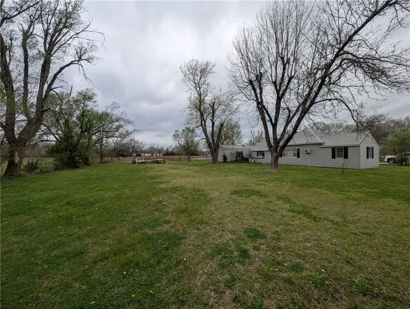 $155,000 | 1282 1830th Street, Iola, KS 66749