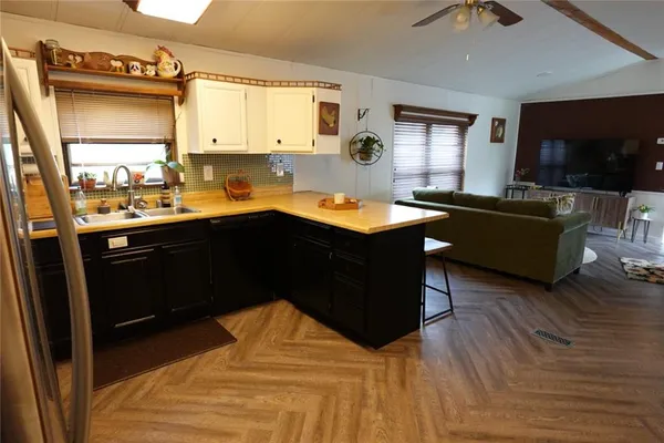 $155,000 | 1282 1830th Street, Iola, KS 66749