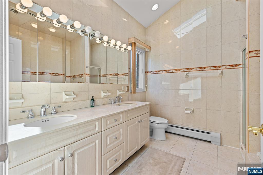499 Morse Avenue Ridgefield, NJ 07657 - Photo 29 of 45