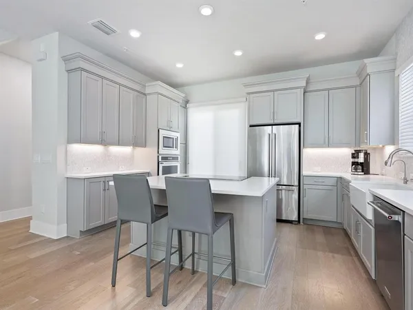 $5,250 | 508 Laurel Park Drive, Sarasota, FL 34236