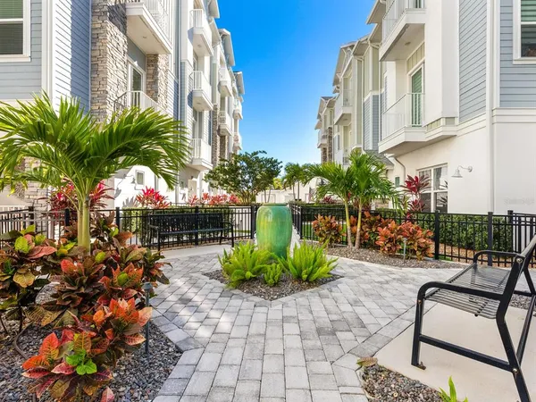 $5,250 | 508 Laurel Park Drive, Sarasota, FL 34236