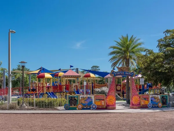 $5,250 | 508 Laurel Park Drive, Sarasota, FL 34236