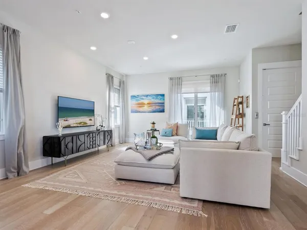 $5,250 | 508 Laurel Park Drive, Sarasota, FL 34236