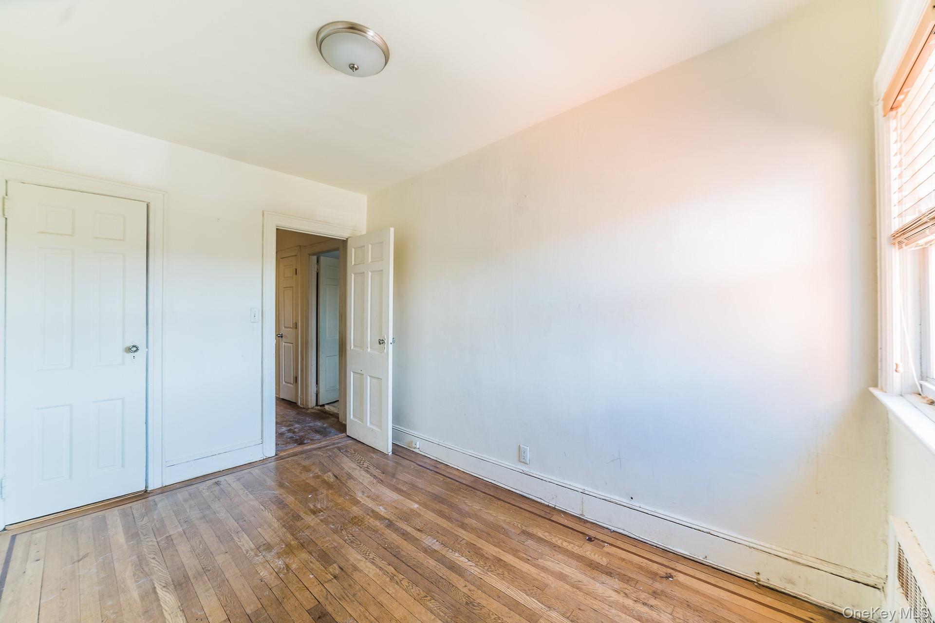 178-38 Leslie Road Queens, NY 11434 - Photo 17 of 36