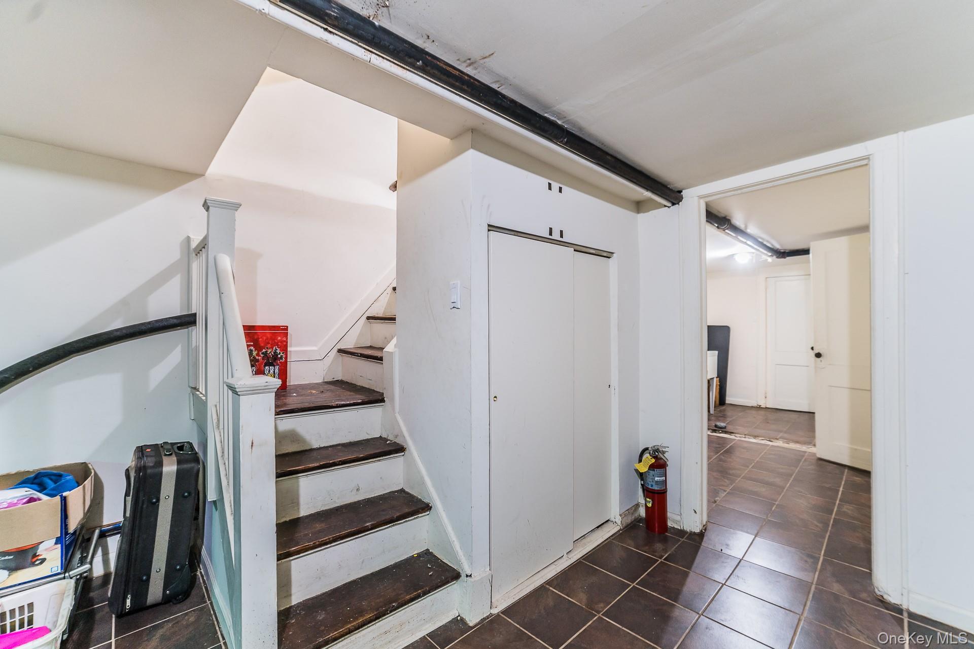 178-38 Leslie Road Queens, NY 11434 - Photo 20 of 36