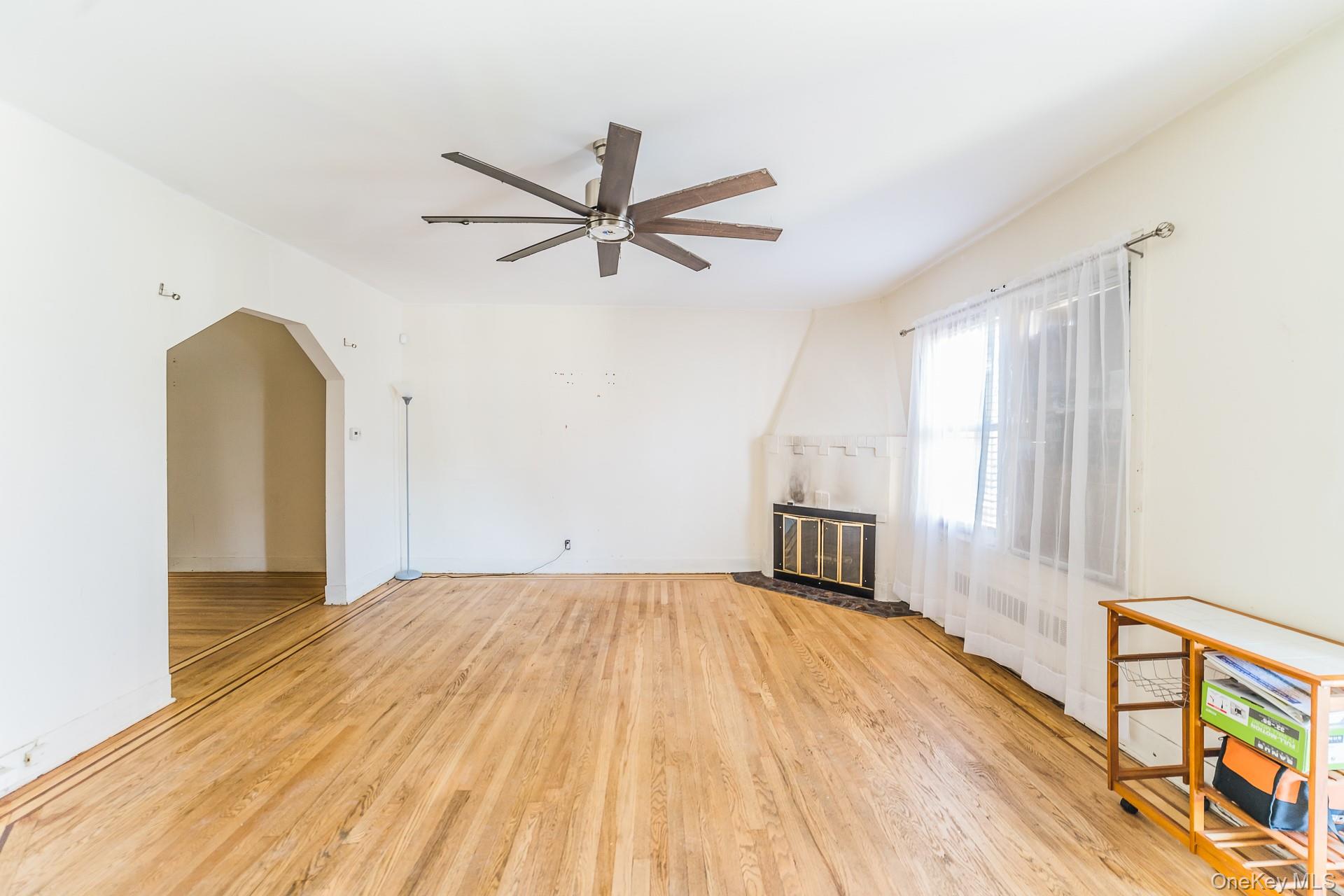 178-38 Leslie Road Queens, NY 11434 - Photo 2 of 36