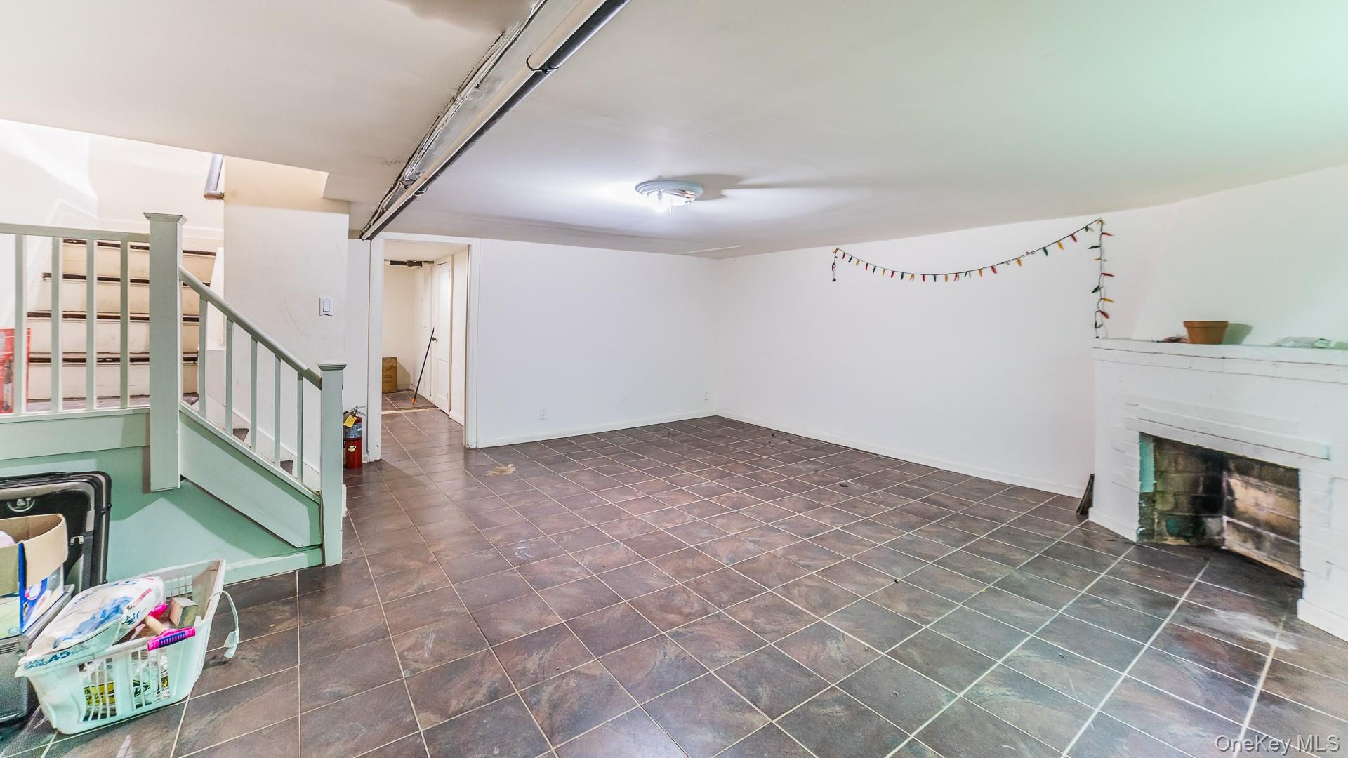 178-38 Leslie Road Queens, NY 11434 - Photo 23 of 36