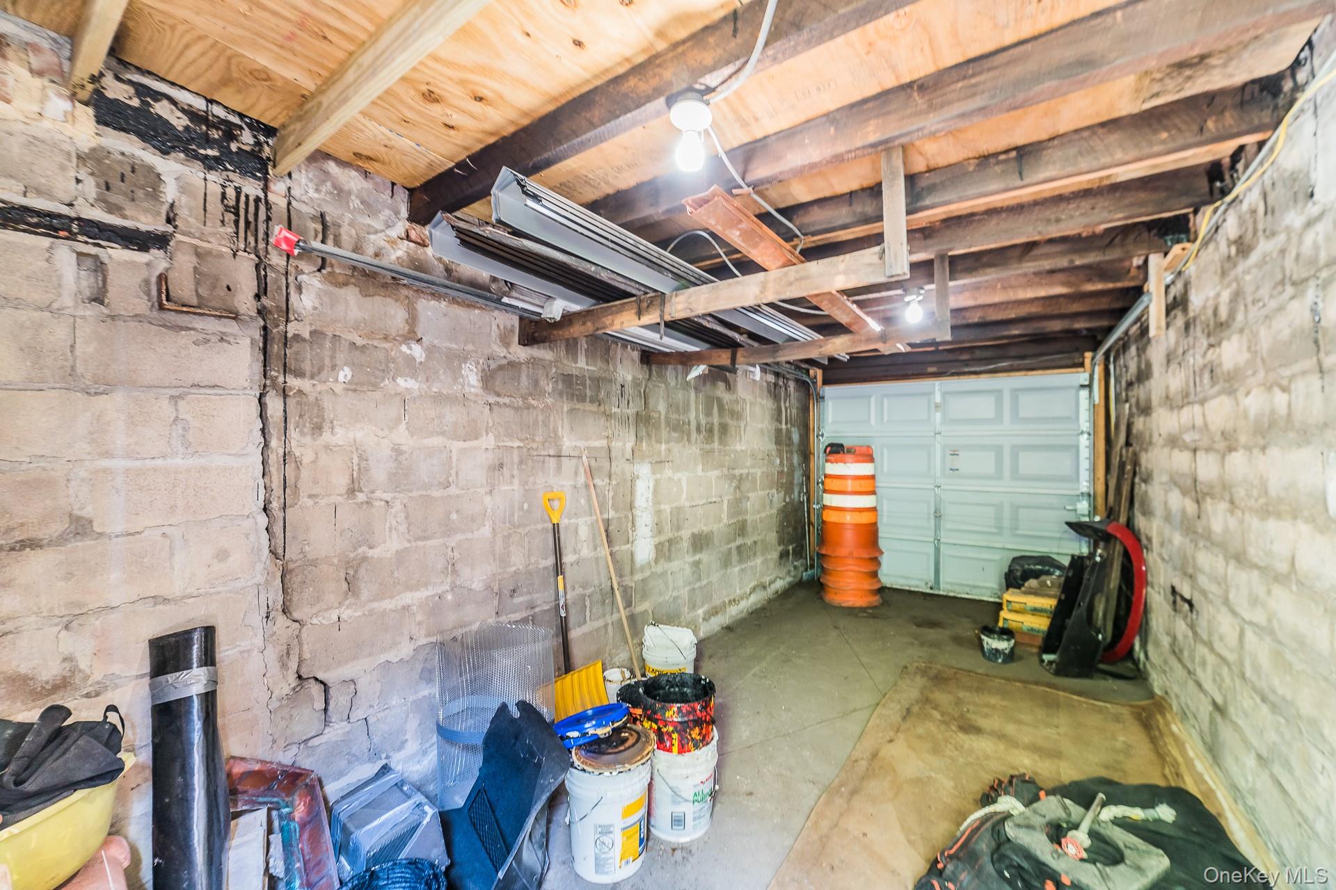 178-38 Leslie Road Queens, NY 11434 - Photo 27 of 36