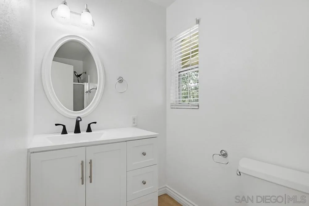 12838 Montauk Street Poway, CA 92064 - Photo 16 of 31 Primary Bath/Spa